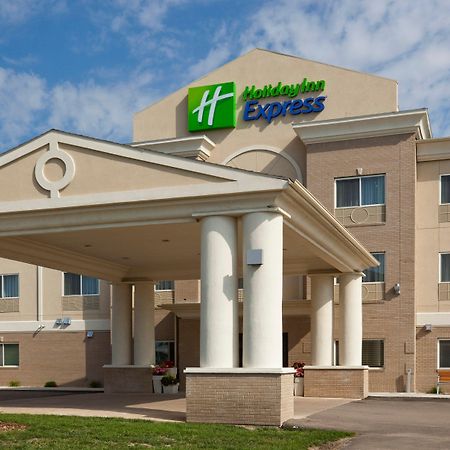 Holiday Inn Express Devils Lake By Ihg Exterior photo