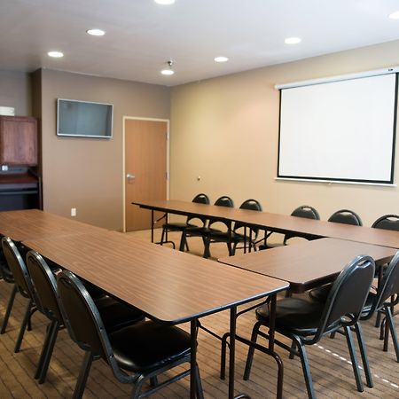 Holiday Inn Express Devils Lake By Ihg Exterior photo
